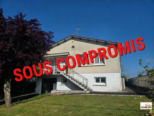 Maison 4 pièces 129 m² · à Vibrac · 129 m² · 168 000 €