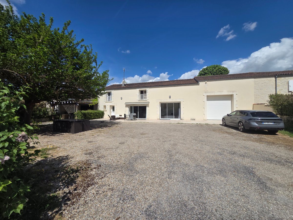 Maison à vendre, 208m², Réparsac