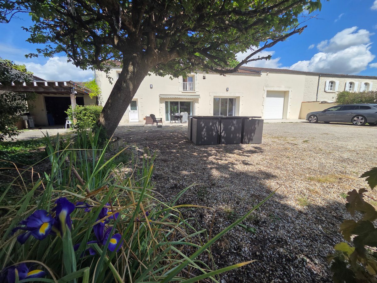 Maison à vendre, 208m², Réparsac