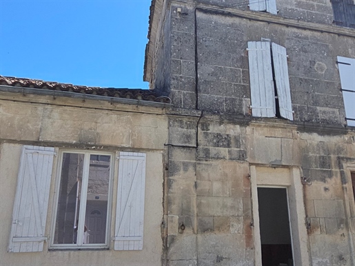 Maison 4 pièces 91 m² · à Châteauneuf-sur-Charente · 91 m² · 49 500 €