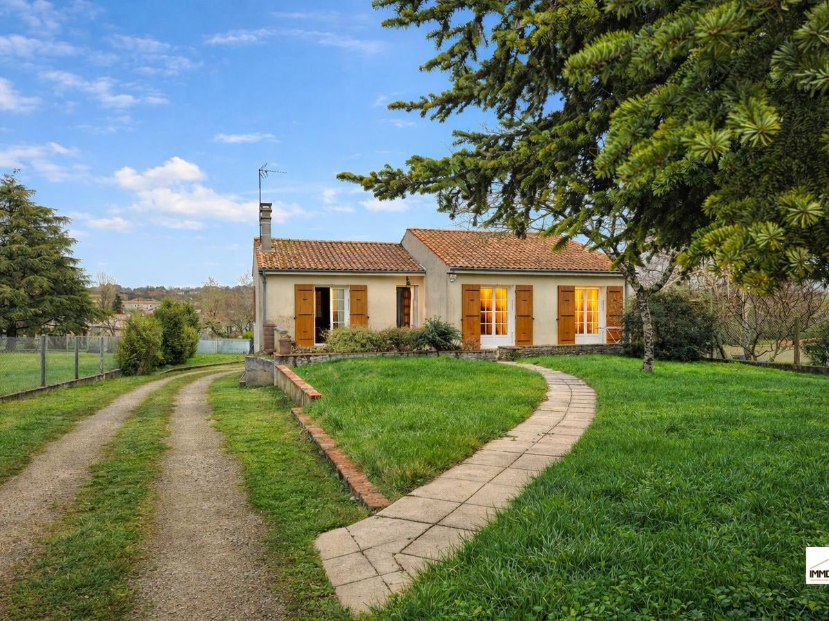 Maison à vendre, 94m², Hiersac