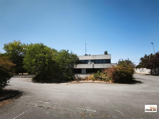 Immeuble 700 m² · à Cognac · 700 m² · 640 000 €