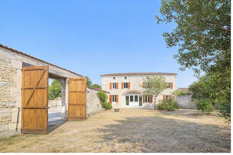 Maison à vendre, 158m², Chassors