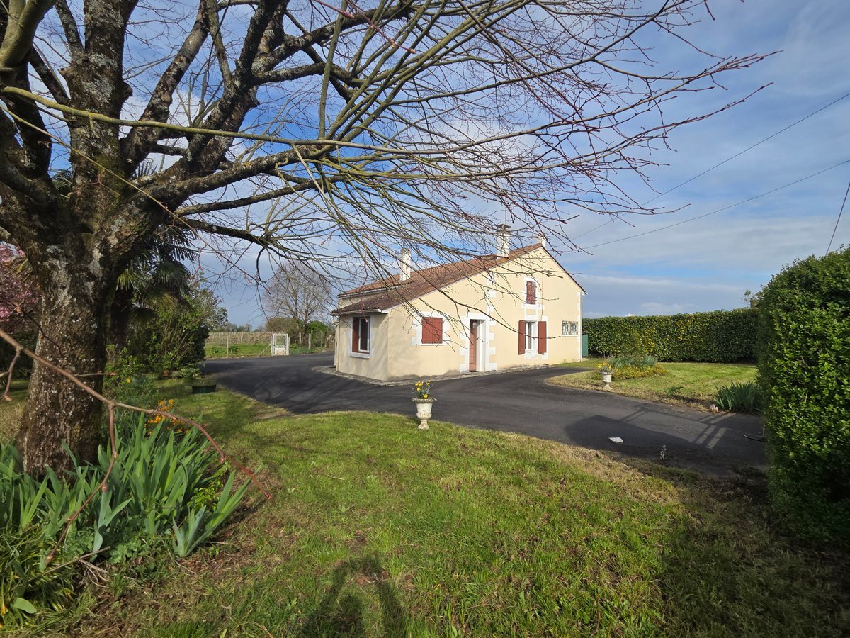 Maison à vendre, 112m², Hiersac