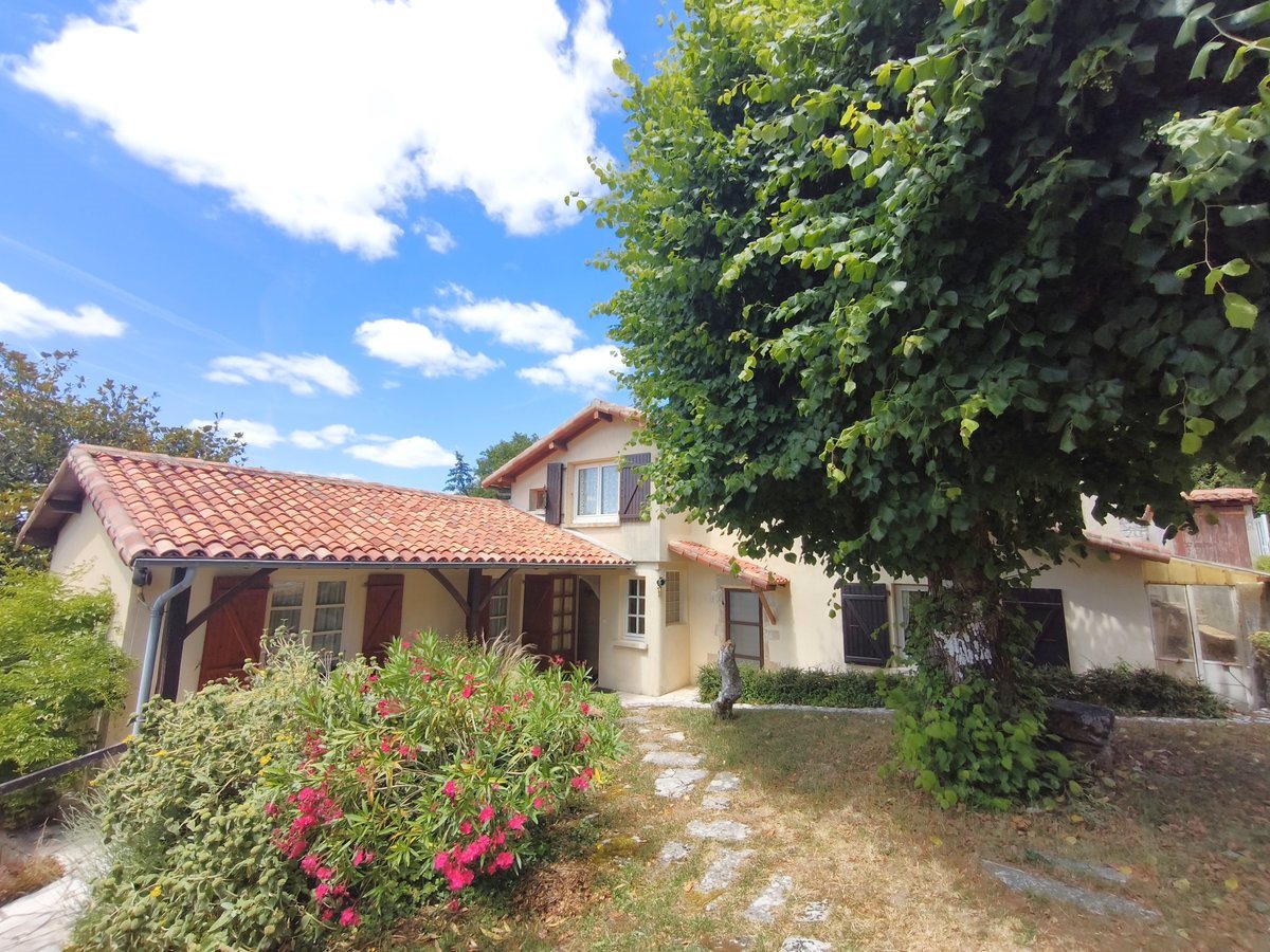 Maison à vendre, 172m², Condac
