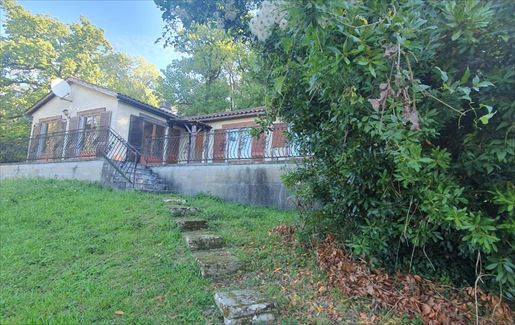 Maison 5 pièces 108 m² · à Sireuil · 108 m² · 98 000 €