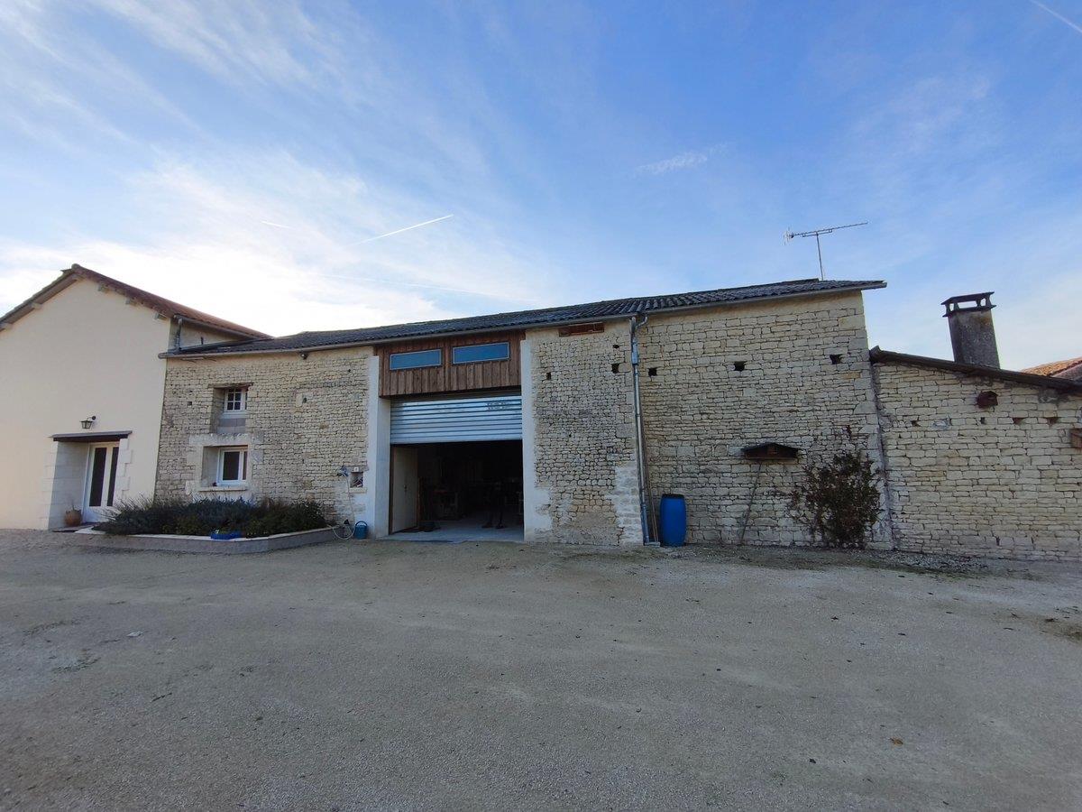Maison à vendre, 120m², Genac-Bignac