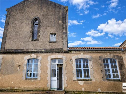 Maison 4 pièces 118 m² · à Jarnac · 118 m² · 91 000 €