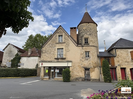 Maison 8 pièces 230 m² · à Saint-Julien-de-Lampon · 230 m² · 189 000 €