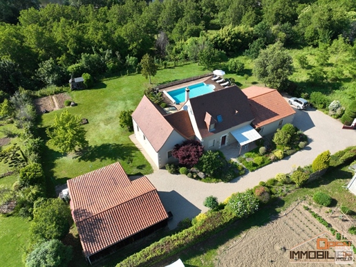 Maison 6 pièces 166 m² · à Saint-Julien-de-Lampon · 166 m² · 499 000 €