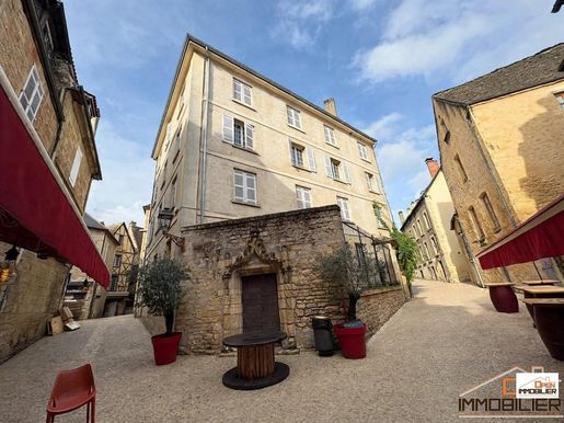 Appartement 3 pièces 61 m² · à Sarlat-la-Canéda · 61 m² · 114 000 €