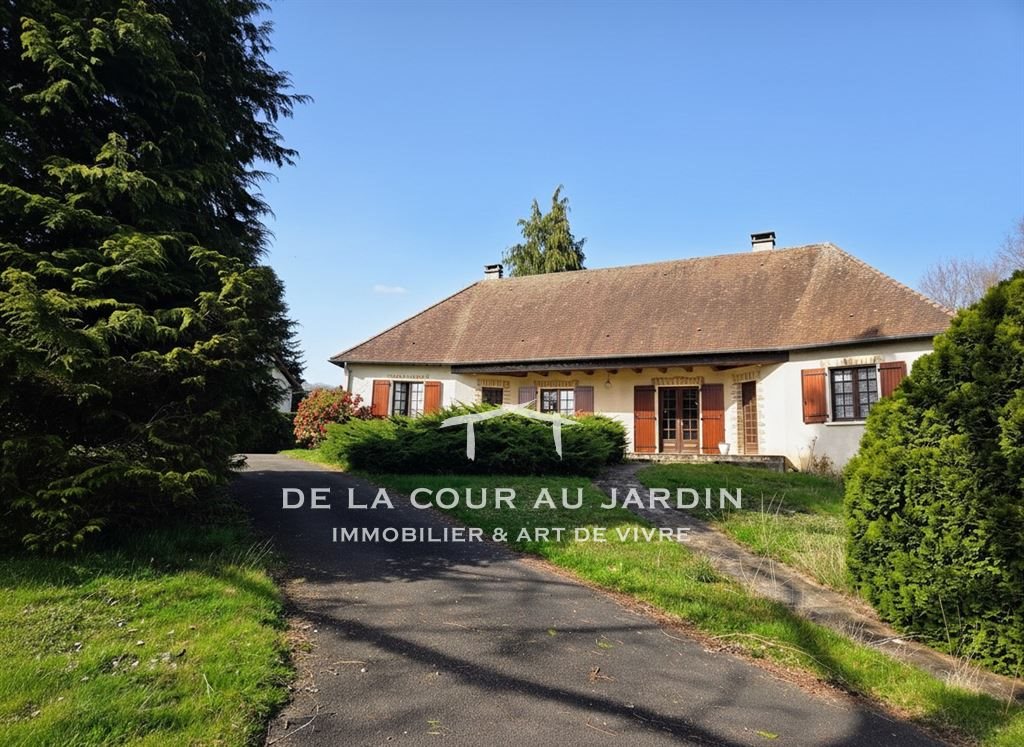 Maison à vendre, 180m², Piégut-Pluviers