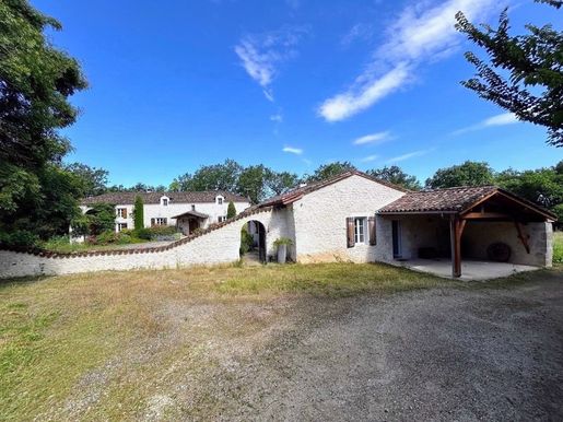 Maison 10 pièces 400 m² · à Villeneuve-sur-Lot · 400 m² · 740 000 €