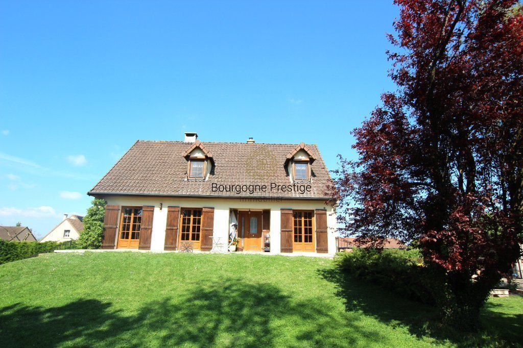 Maison à vendre, 151m², Sennecey-le-Grand