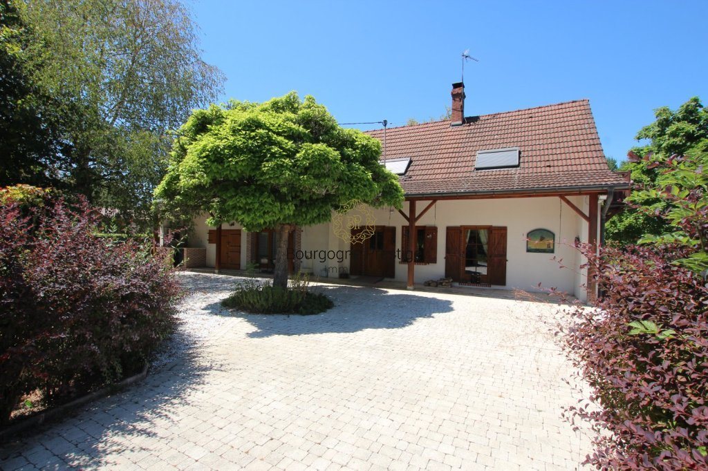 Maison à vendre, 174m², Louhans