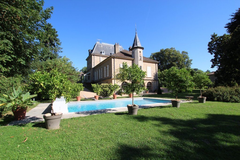 Maison à vendre, 578m², Mâcon