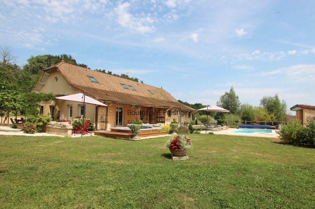 Maison à vendre, 283m², Tournus