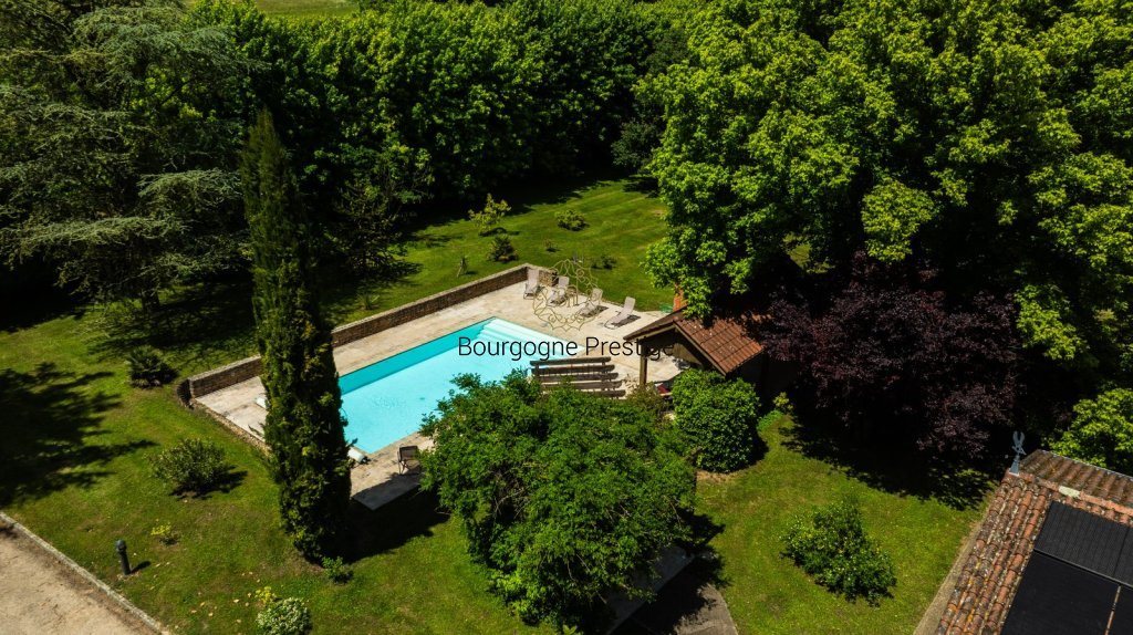 Maison à vendre, 270m², Tournus