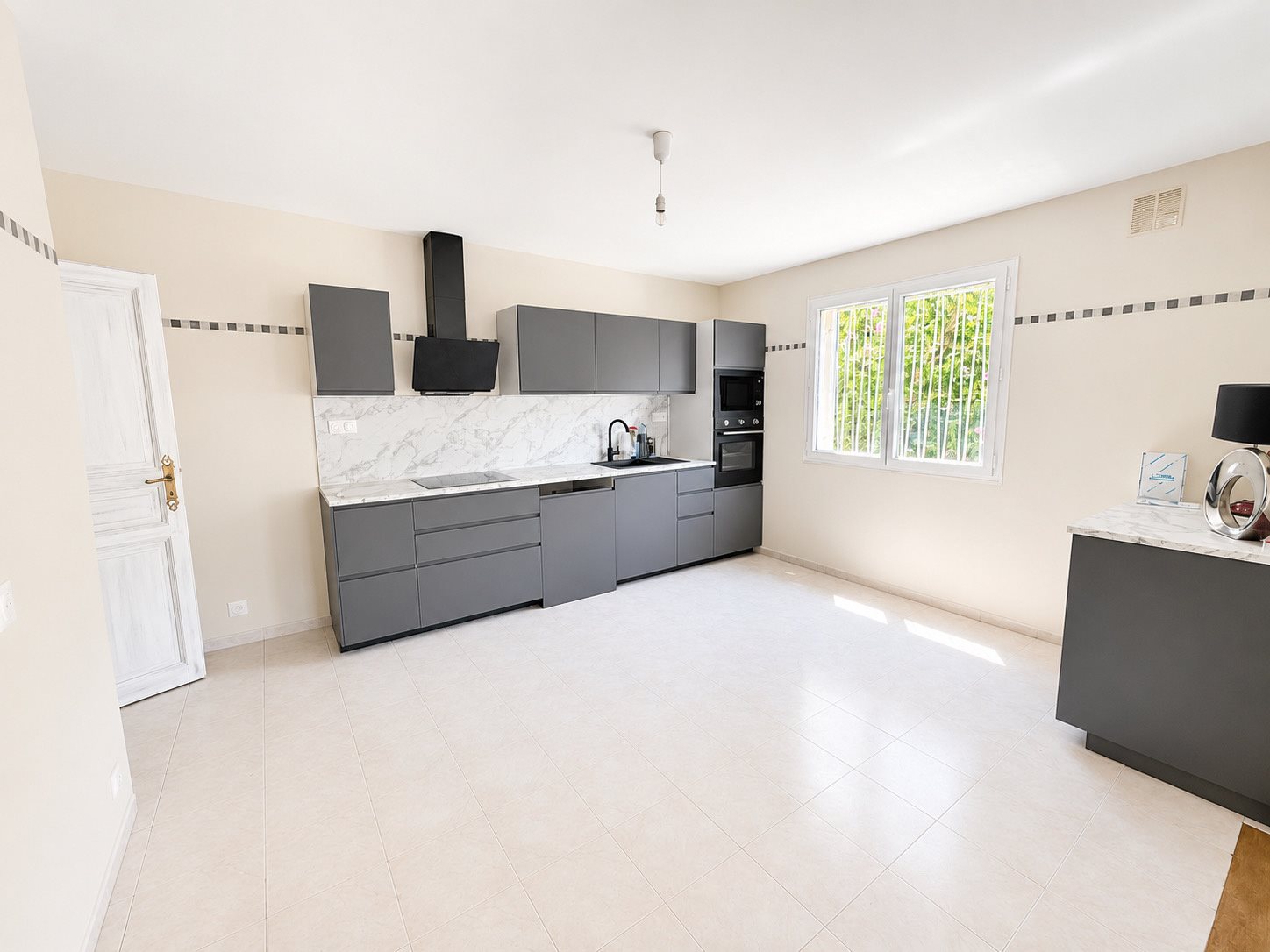 Appartement à vendre, 85m², Vence