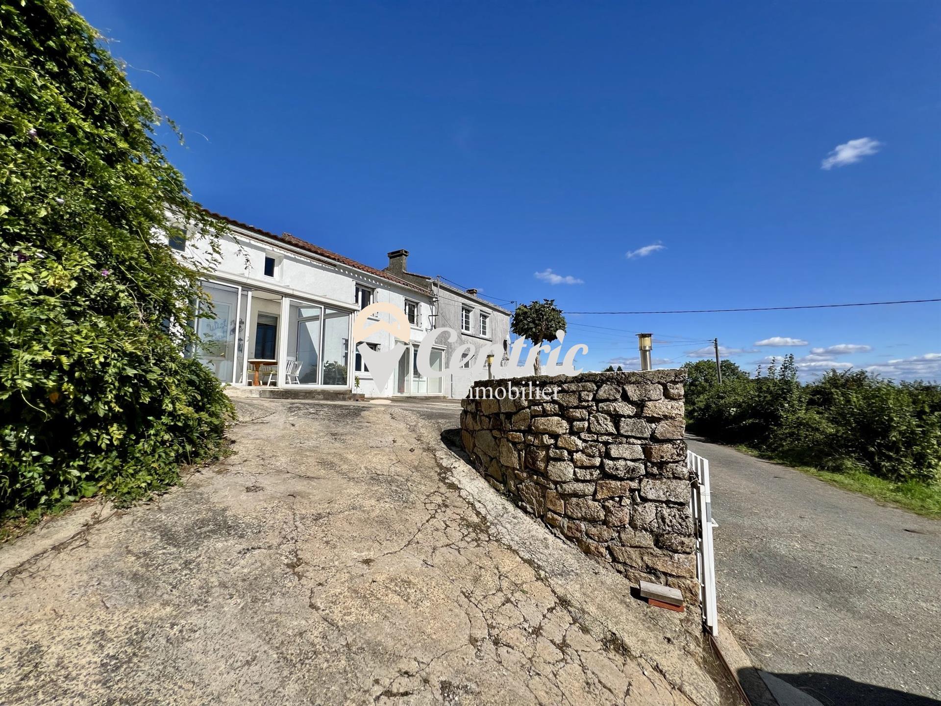 Maison à vendre, 142m², Montournais