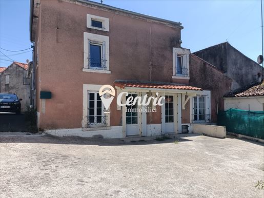 Maison 4 pièces 76 m² · à Antigny · 76 m² · 86 100 €