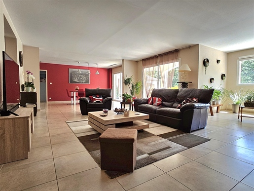 Additional image 3 of Lorgues (Var)