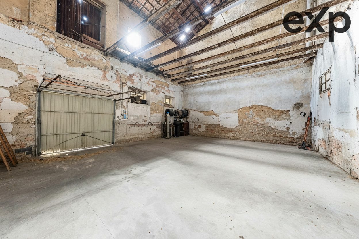 Land Opportunity with High Development Potential (UB2 Zone) - Plus