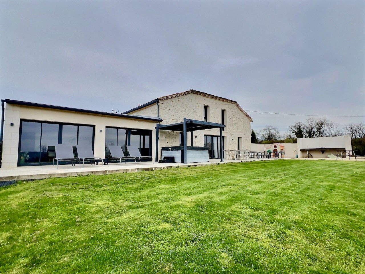 Maison à vendre, 322m², Lédat