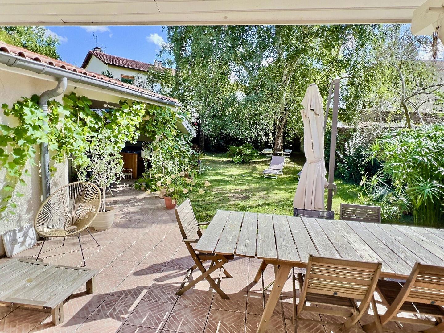 Maison à vendre, 192m², Villeneuve-sur-Lot