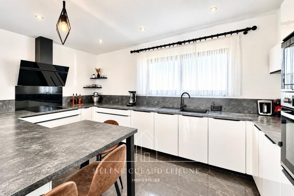 Maison à vendre, 138m², Saint-Avé