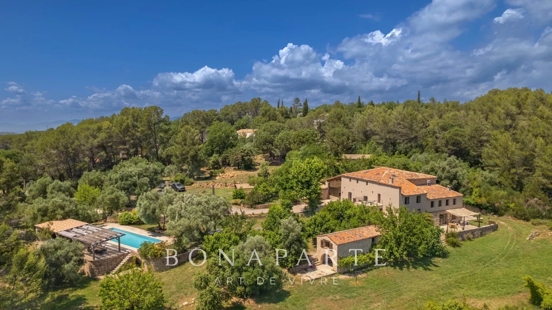 Maison à vendre, 486m², Bagnols-en-Forêt