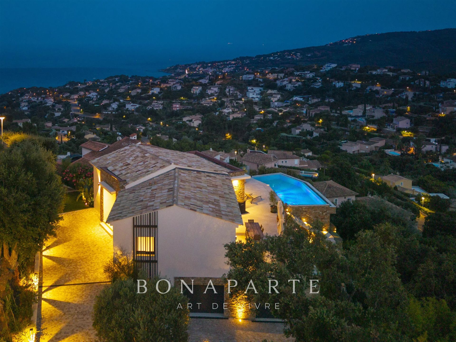 Maison à vendre, 257m², Roquebrune-sur-Argens