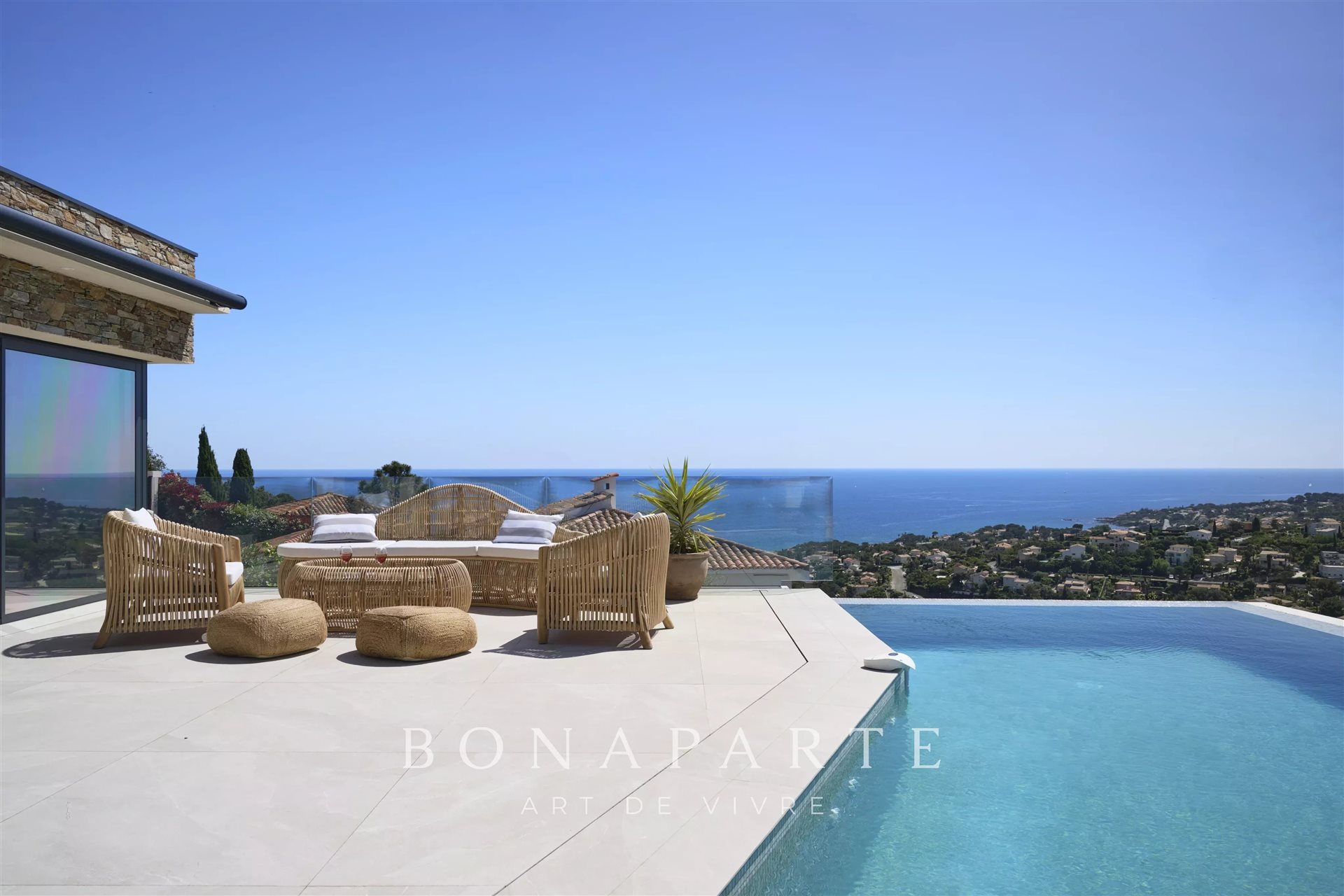 Maison à vendre, 257m², Roquebrune-sur-Argens