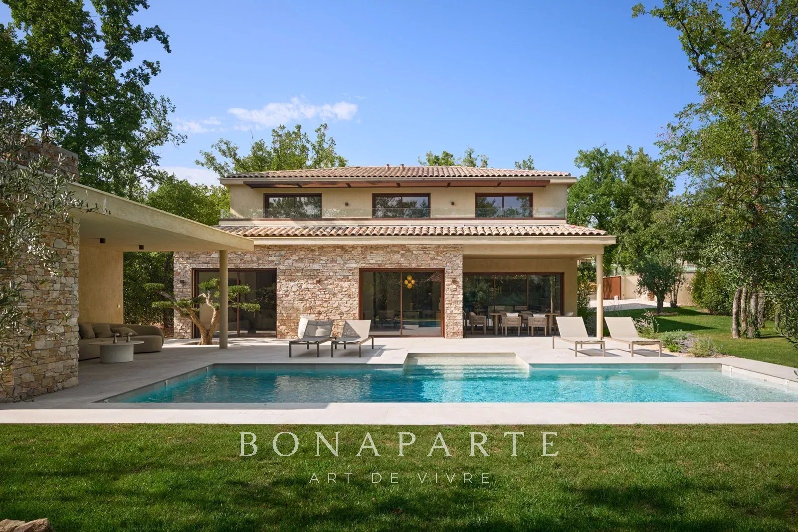 Maison à vendre, 241m², Tourrettes
