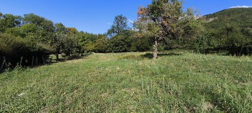 Terrain 90 m² · à Draillant · 90 m² · 184 000 €