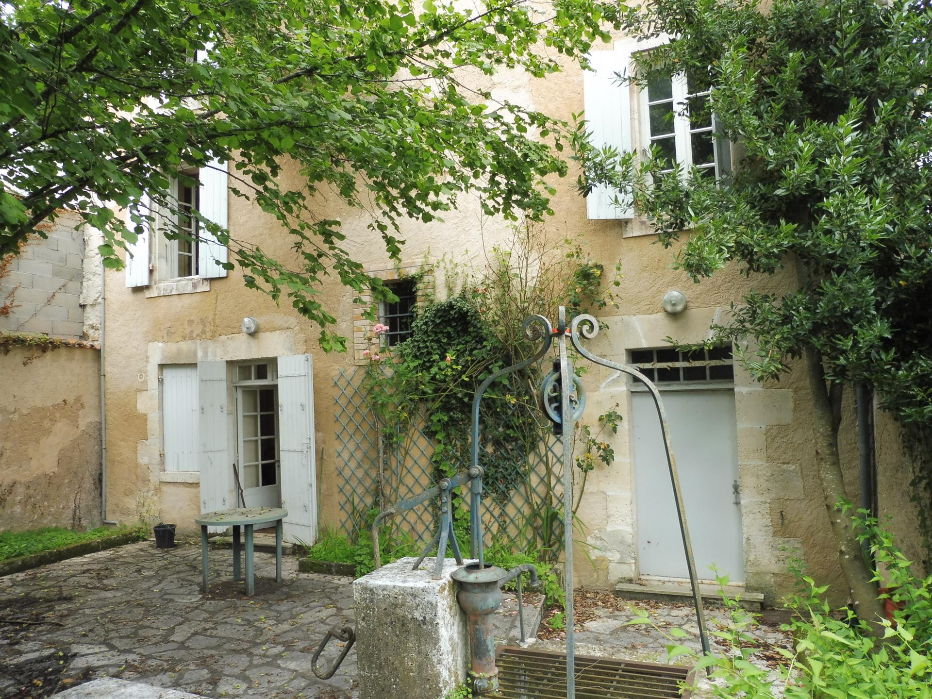 Maison à vendre, 171m², Ribérac