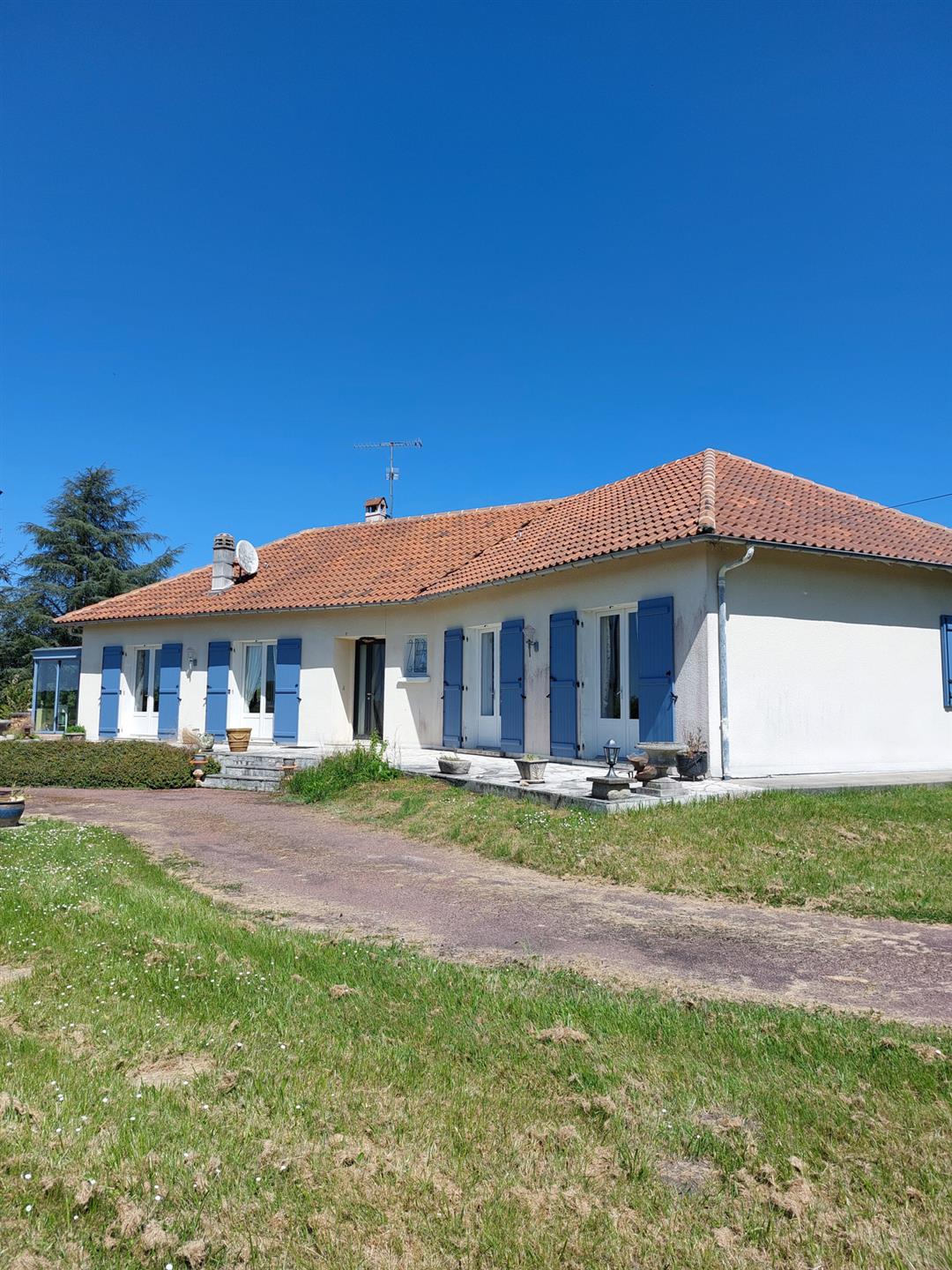 Maison à vendre, 205m², Saint-Sulpice-de-Roumagnac