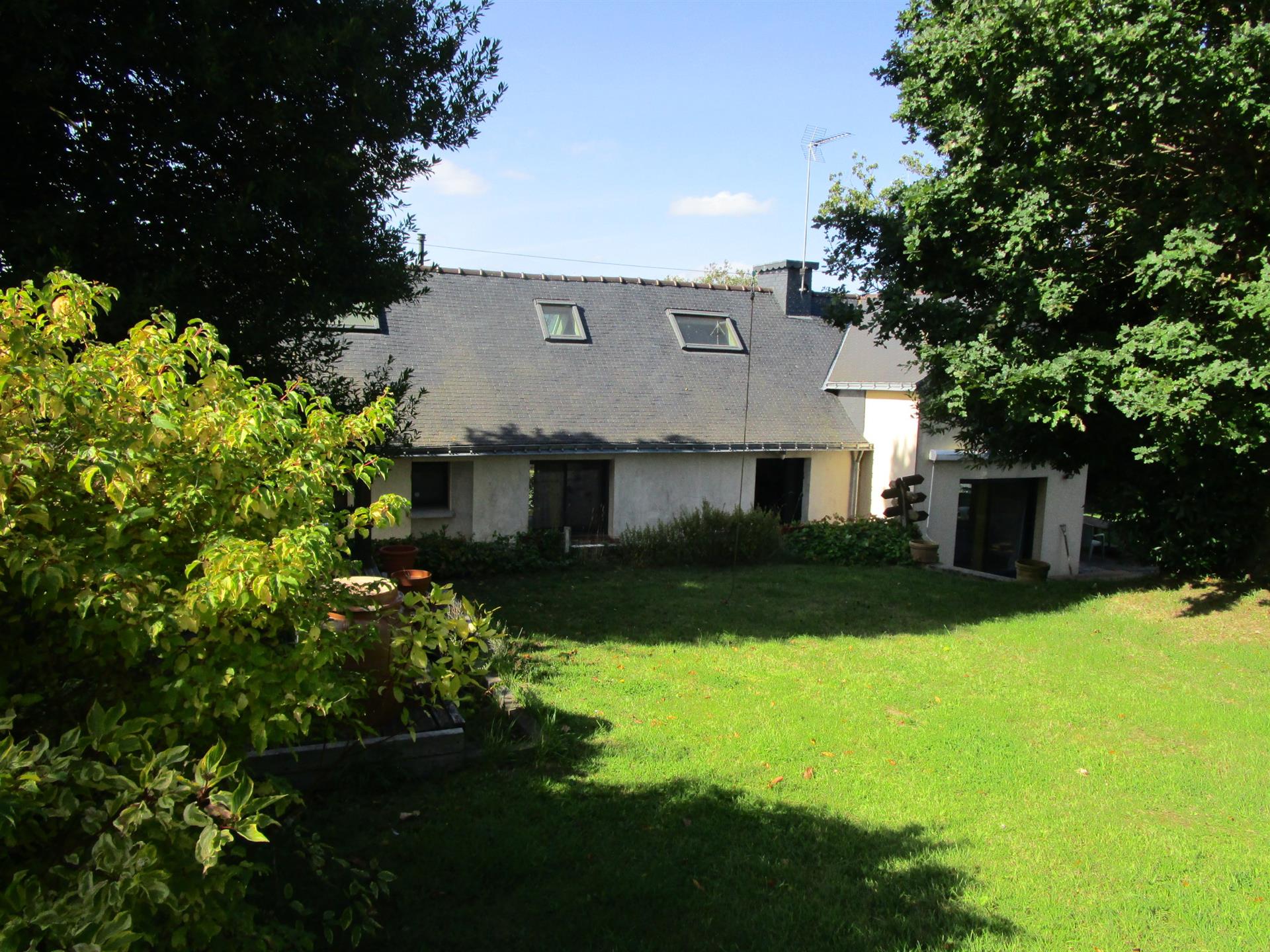 Maison à vendre, 90m², Cléguérec