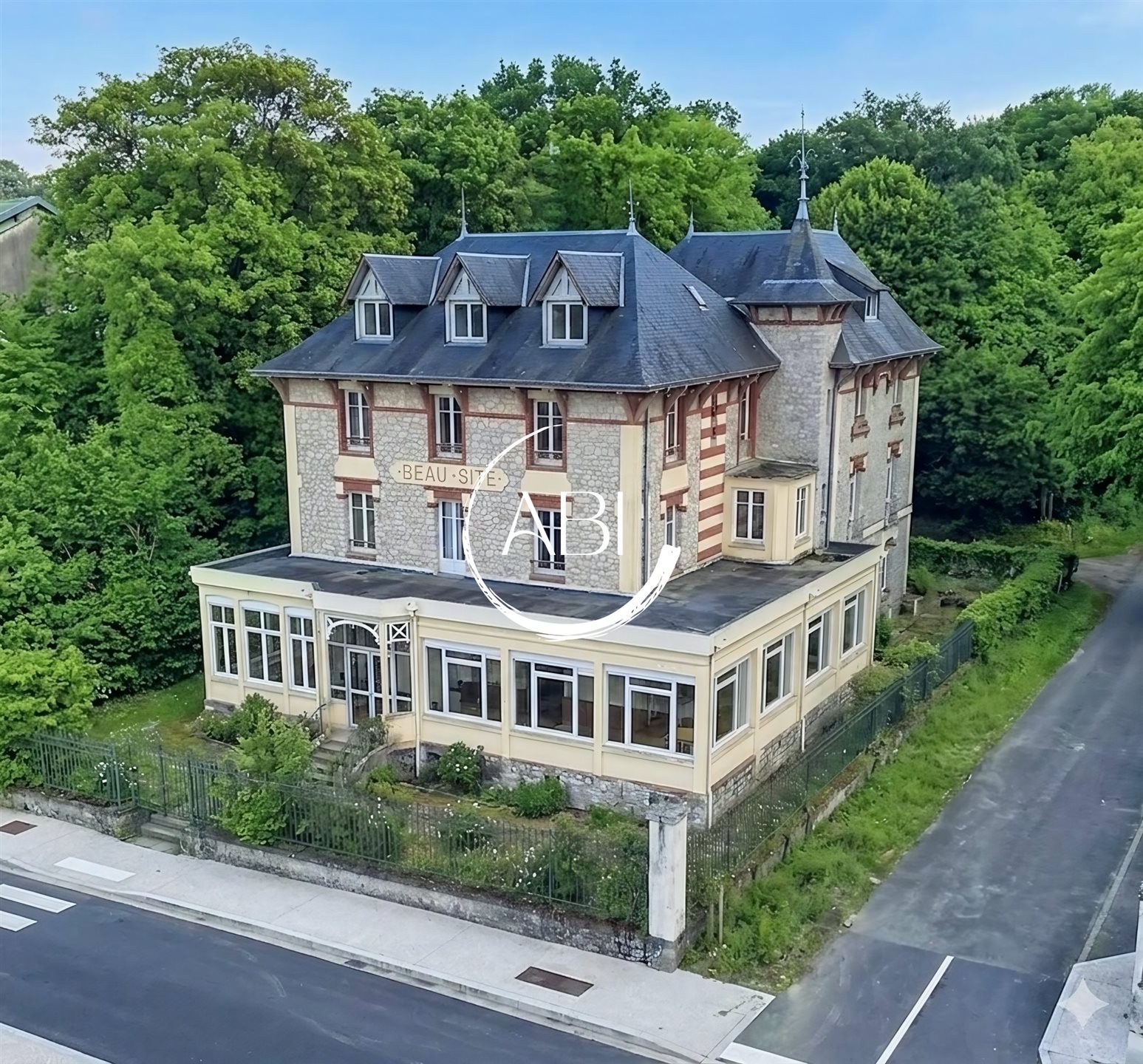 Maison à vendre, 597m², Bagnoles de l'Orne Normandie