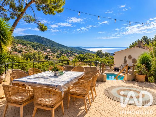 Maison 8 pièces 156 m² · à Carqueiranne · 156 m² · 1 395 000 €