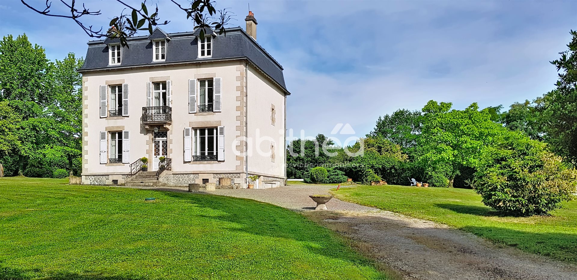 Maison à vendre, 298m², Saint-Priest-Taurion