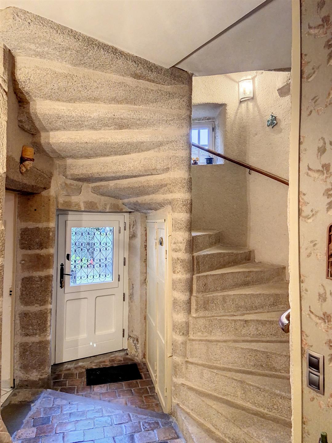 Maison à vendre, 249m², Saint-Benoît-du-Sault