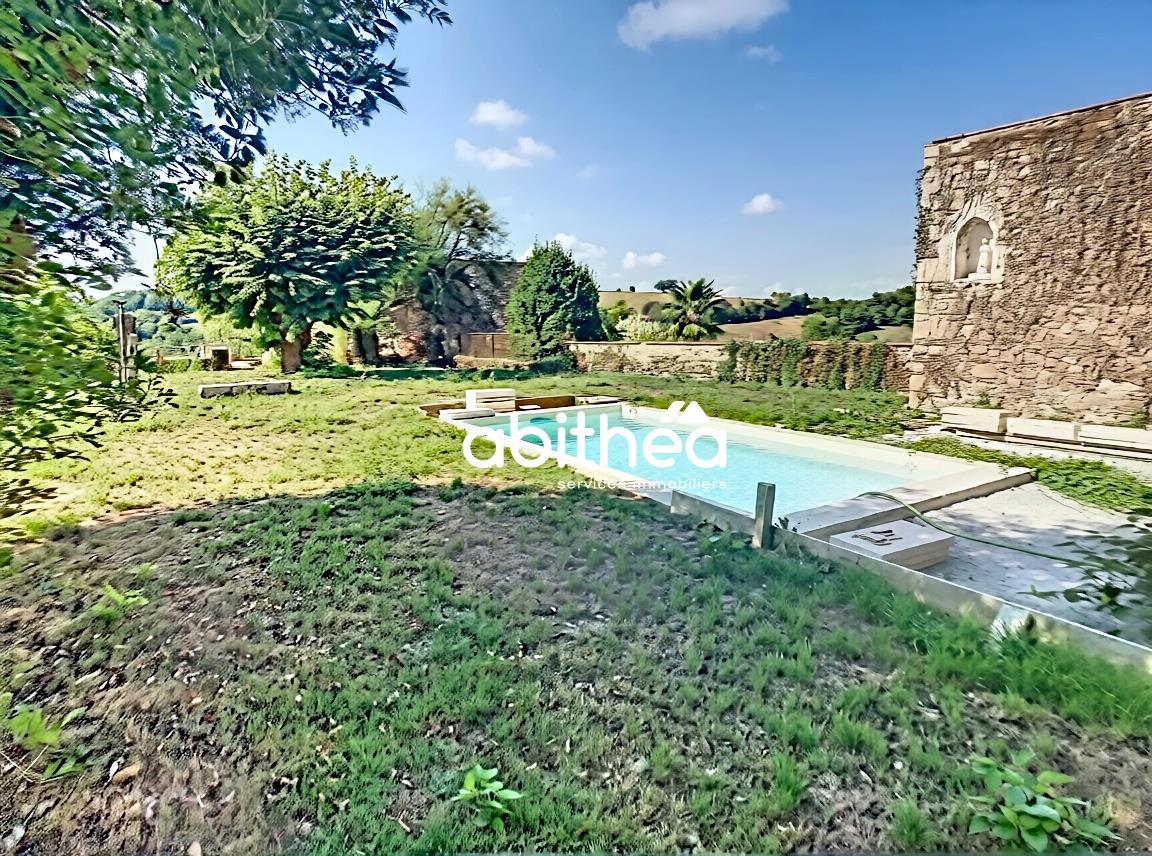 Maison à vendre, 266m², Pierre-Buffière