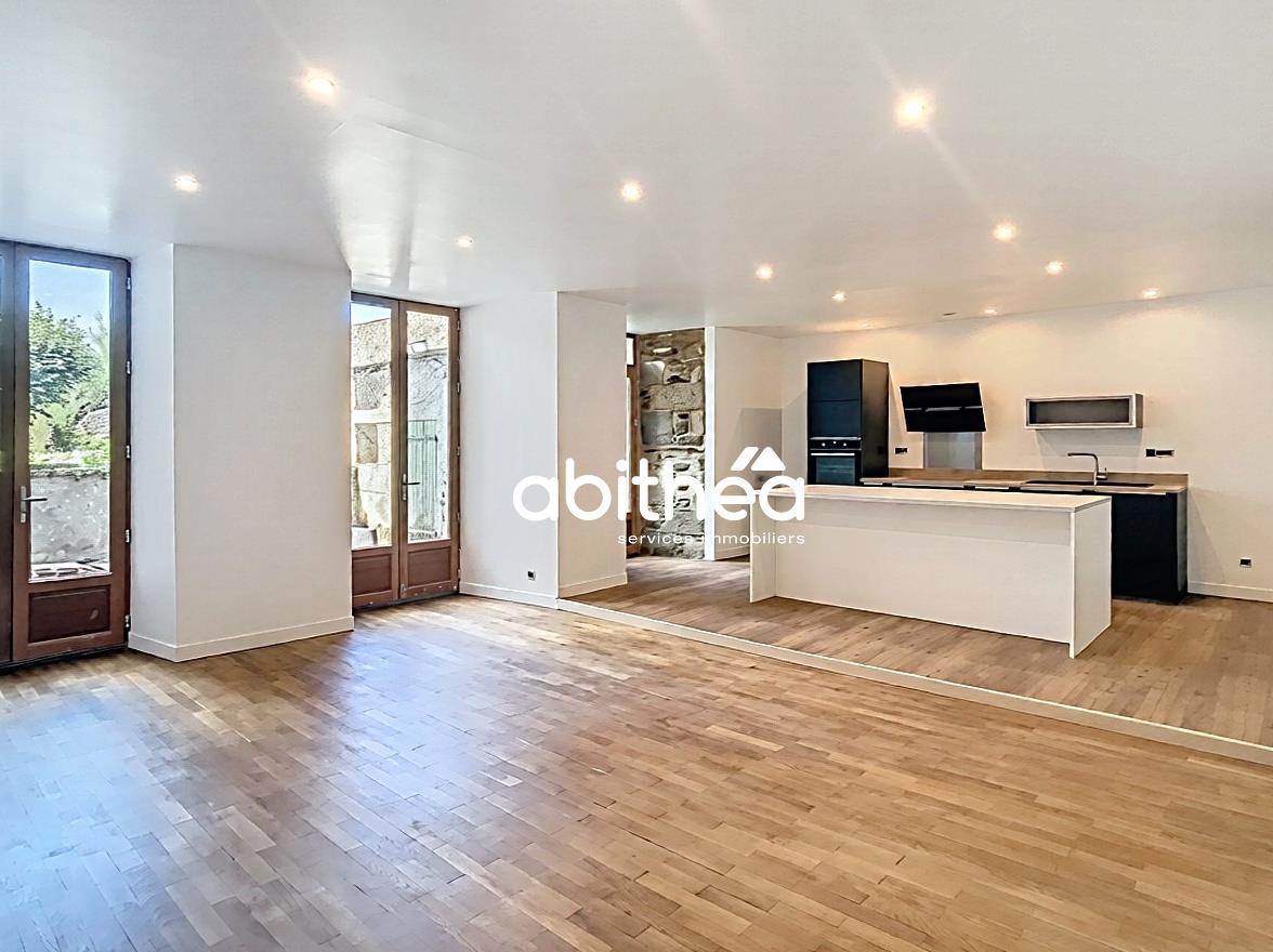 Maison à vendre, 266m², Pierre-Buffière