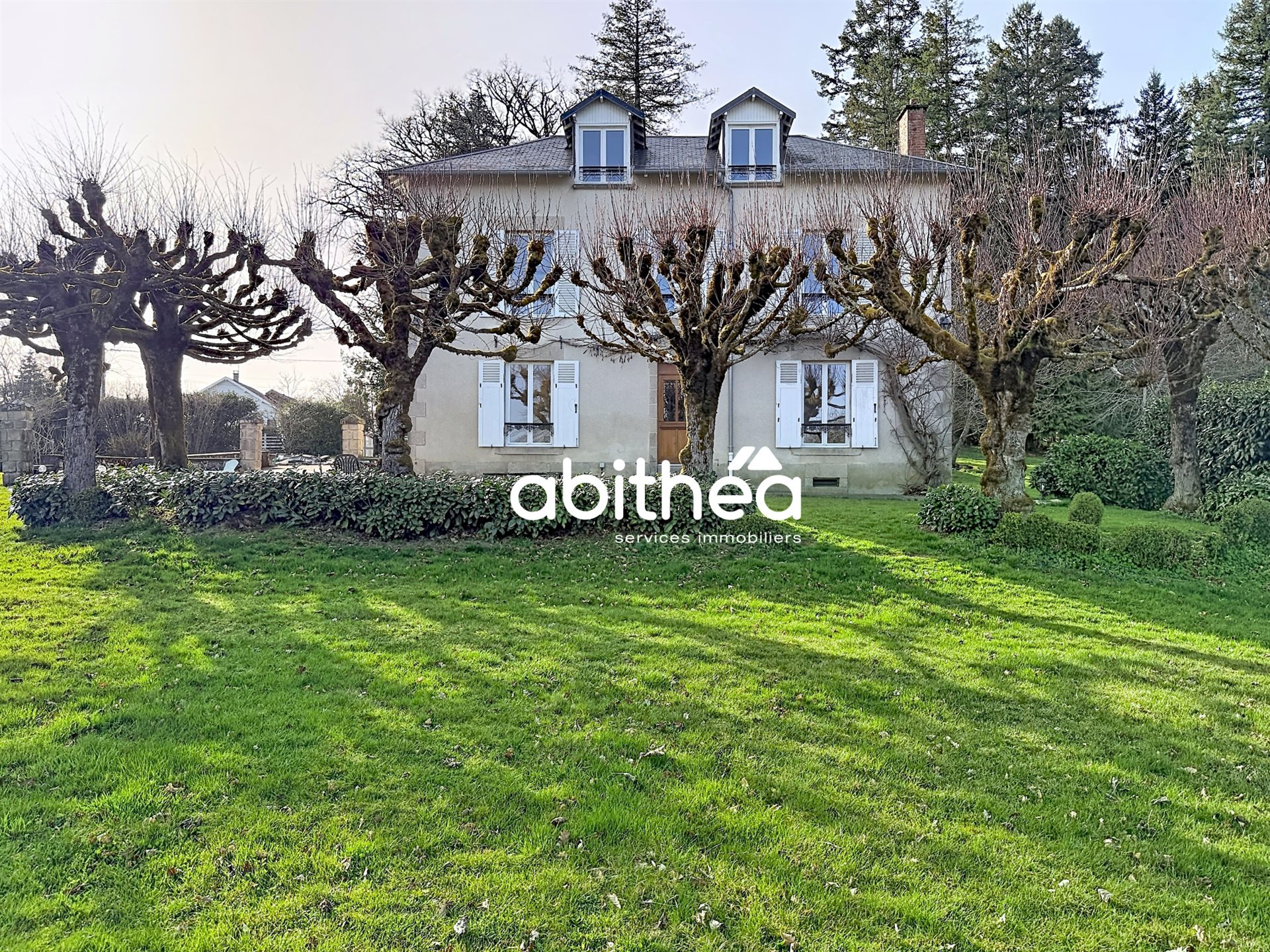 Maison à vendre, 239m², Ambazac