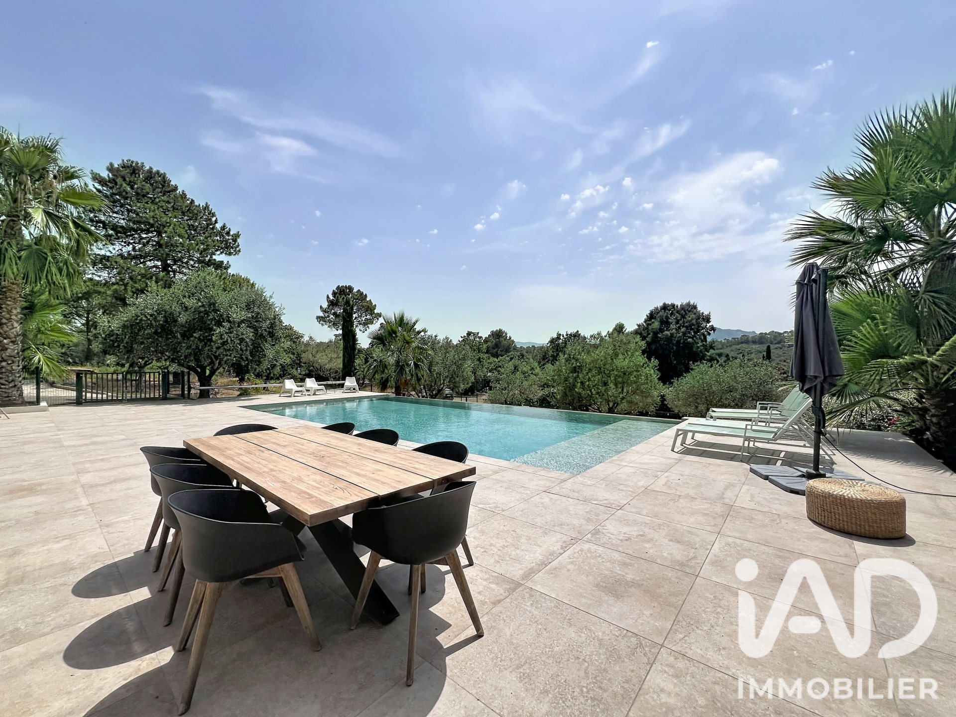 Maison à vendre, 400m², Roquebrune-sur-Argens