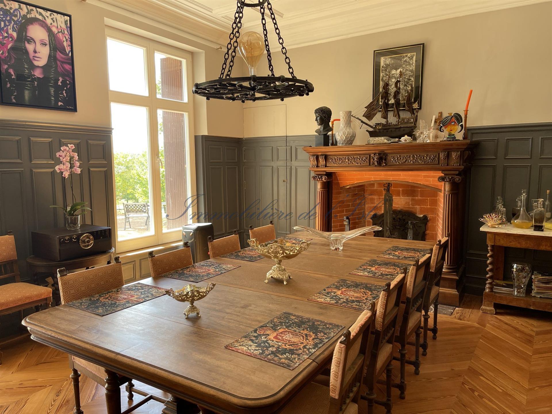 Maison à vendre, 420m², Javerlhac-et-la-Chapelle-Saint-Robert