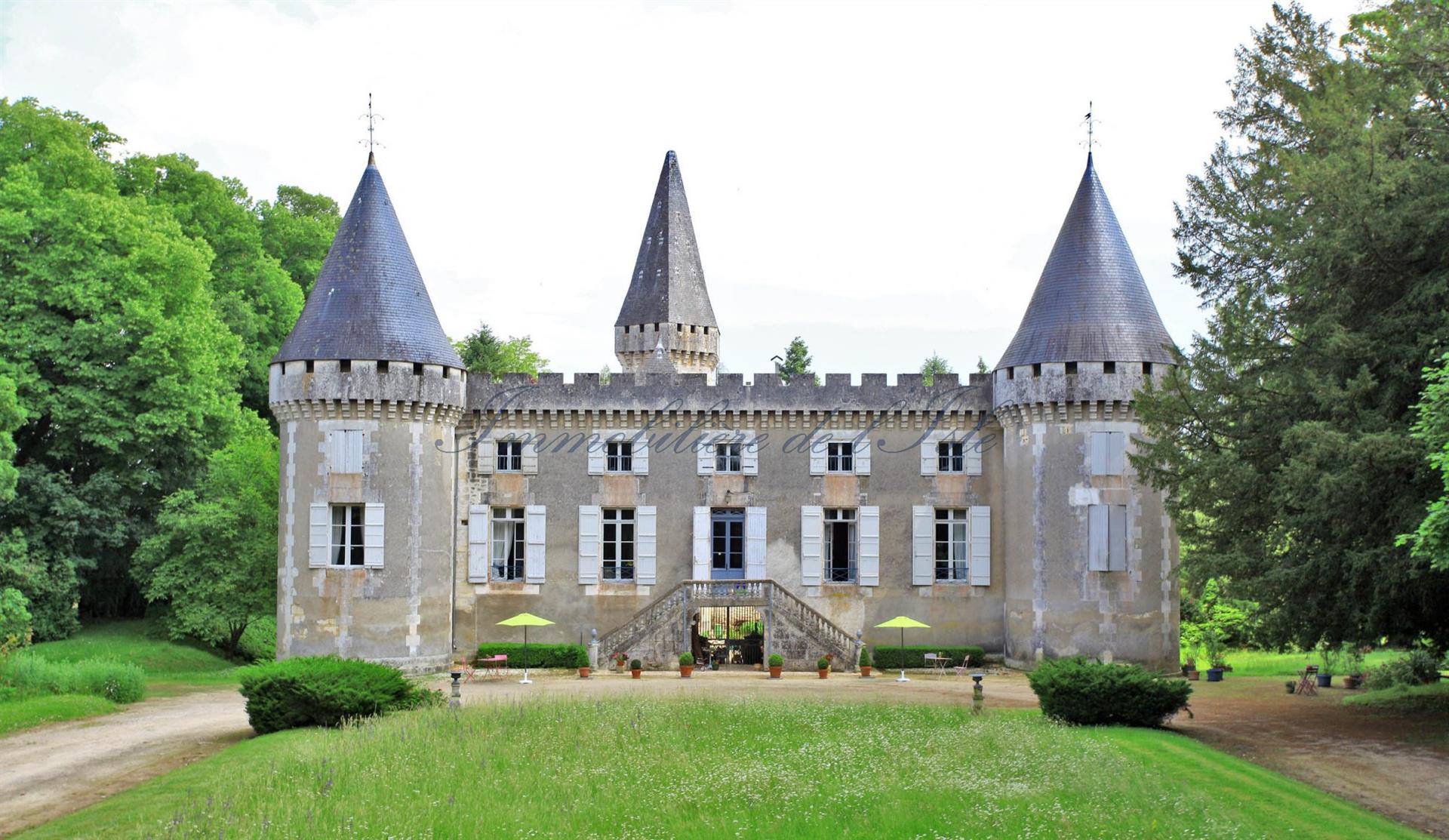 Maison à vendre, 792m², Champagnac-de-Belair