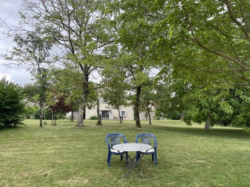 Maison 5 pièces 129 m² · à Nanteuil-Auriac-de-Bourzac · 129 m² · 192 600 €