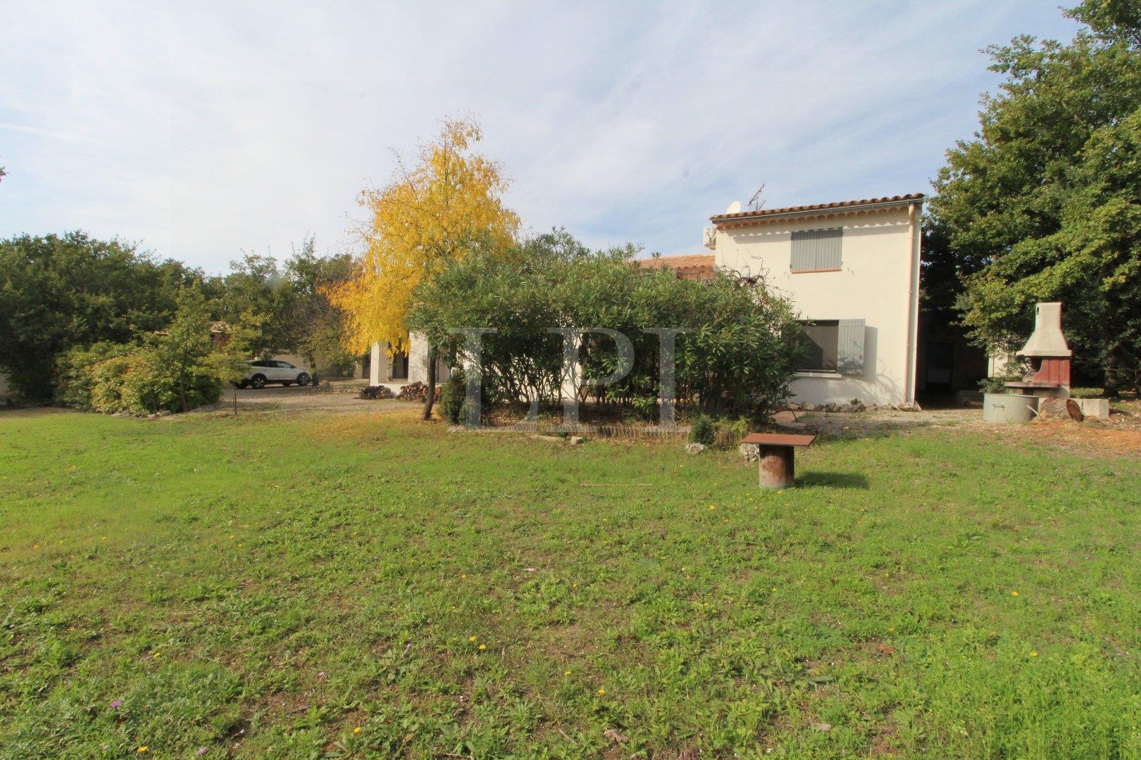 Maison à vendre, 150m², Gargas
